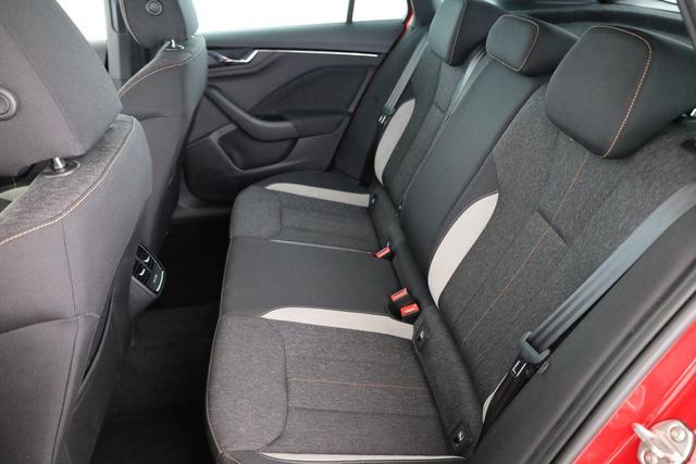 Skoda Kamiq Style 1.0 TSI Style, LED, Kamera, Winter, ACC, 17-Zoll 