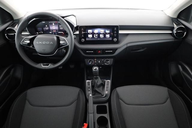 Skoda Fabia Selection 1.0 TSI Selection, AHK, Tempomat, Ladeboden, Park, Winterpaket, SmartLink, 4-J Garantie 