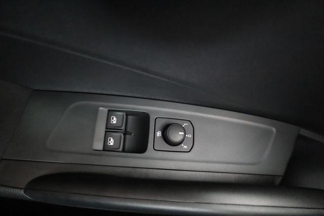 Skoda Fabia Selection 1.0 TSI Selection, AHK, Tempomat, Ladeboden, Park, Winterpaket, SmartLink, 4-J Garantie 