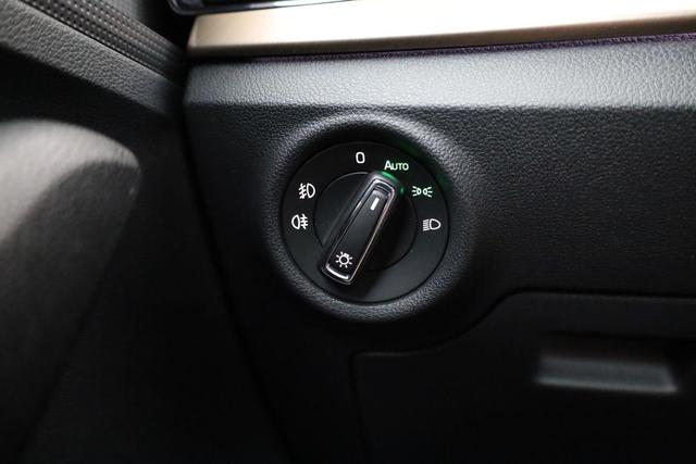 Skoda Scala Style 1.5 TSI DSG Style, Pano, LED, Winter, 16-Zoll, Garantie 
