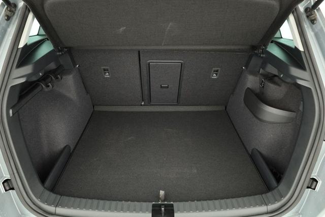Skoda Karoq Selection 4x4 2.0 TDI DSG Selection, AHK, LED, Kamera, Winter, 4 J.-Garantie 