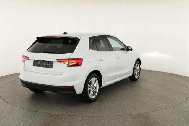 Skoda Fabia Selection 1.0 TSI DSG Selection, LED, Kamera, Side, ACC, Winter, Ladeboden, sofort 