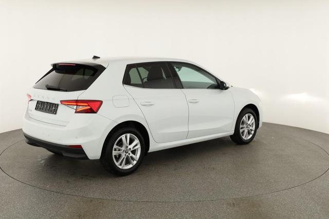 Skoda Fabia Selection 1.0 TSI DSG Selection, LED, Kamera, Side, ACC, Winter, Ladeboden, sofort 