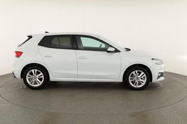 Skoda Fabia Selection 1.0 TSI DSG Selection, LED, Kamera, Side, ACC, Winter, Ladeboden, sofort 