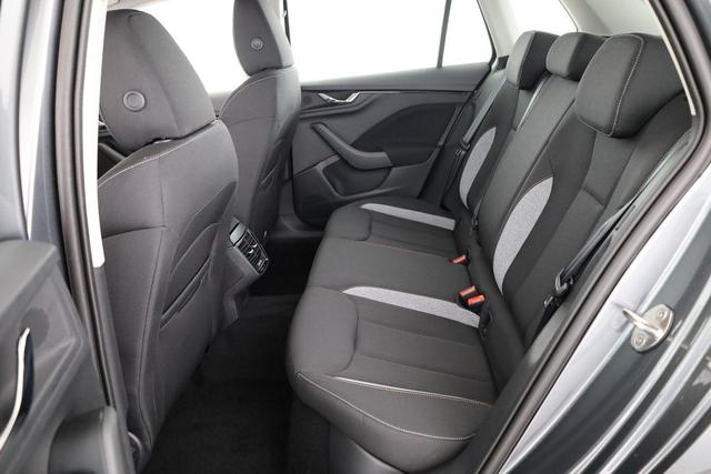 Skoda Kamiq Selection 1.5 TSI DSG Selection, LED, Kamera, Ladeboden, Winter, 16-Zoll 