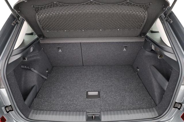 Skoda Kamiq Selection 1.5 TSI DSG Selection, LED, Kamera, Ladeboden, Winter, 16-Zoll 