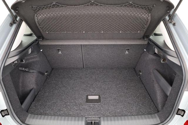 Skoda Kamiq Selection 1.0 TSI DSG Selection, AHK, LED, Kamera, Winter, 16-Zoll, 4 J.-Garantie 