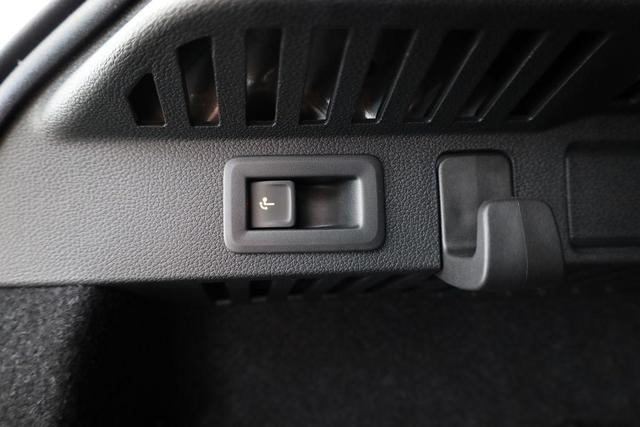 Skoda Kamiq Selection 1.0 TSI DSG Selection, AHK, LED, Kamera, Winter, 16-Zoll, 4 J.-Garantie 