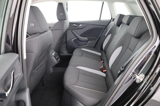 Skoda Kamiq Selection 1.5 TSI DSG Selection, LED, Kamera, Winter, Ladeboden, 16-Zoll, 4 J.-Garantie 