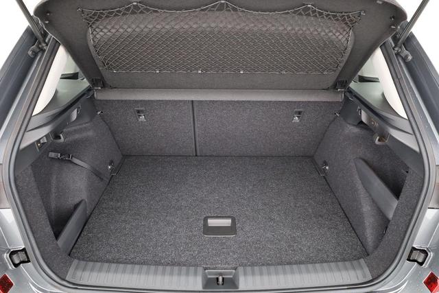 Skoda Kamiq Selection 1.5 TSI DSG Selection, AHK, LED, Kamera, Winter, Ladeboden, 16-Zoll, 4 J.-Garantie 