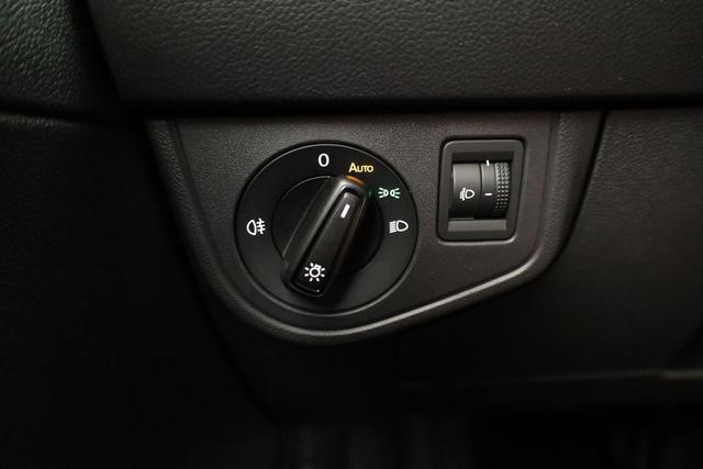 Volkswagen Taigo LIFE 1.5 TSI DSG Life, AHK, LED, Kamera, ACC, Winter, 17-Zoll 