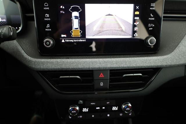 Skoda Kamiq Selection 1.5 TSI DSG Selection, LED, Kamera, Ladeboden, Winter, 16-Zoll 