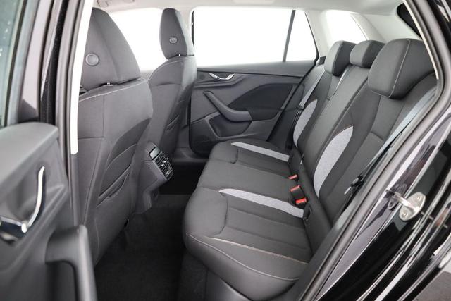 Skoda Kamiq Selection 1.5 TSI DSG Selection, AHK, LED, Kamera, Ladeboden, Winter, 16-Zoll 
