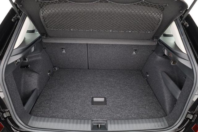 Skoda Kamiq Selection 1.5 TSI DSG Selection, AHK, LED, Kamera, Ladeboden, Winter, 16-Zoll 