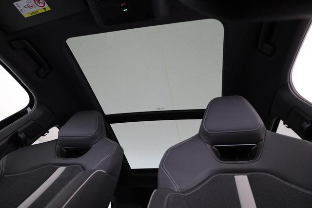Skoda Kodiaq 2.0 TDI 142 kW 4x4 Sportline DSG Sportline, Pano, AHK, Navi, Matrix, el. Klappe, Side, Winter, 19-Zoll 