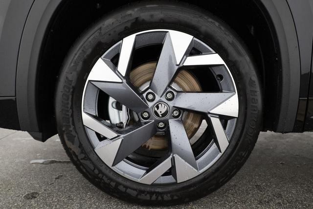 Skoda Kodiaq 2.0 TDI 142 kW 4x4 Sportline DSG Sportline, Pano, AHK, Navi, Matrix, el. Klappe, Side, Winter, 19-Zoll 