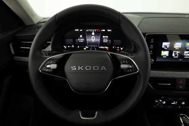 Skoda Kamiq Selection 1.5 TSI DSG Selection, AHK, LED, Kamera, Ladeboden, Winter, 16-Zoll 