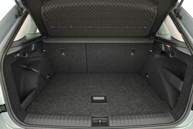 Skoda Kamiq Selection 1.5 TSI DSG Selection, AHK, LED, Kamera, Ladeboden, Winter, 16-Zoll 