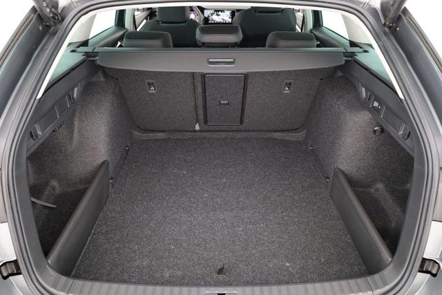 Skoda Octavia Combi 1.5 TSI mHEV 110 kW Selection DSG Selection, AHK, Navi, FS-beheizbar, Side, Winter, 17-Zoll 