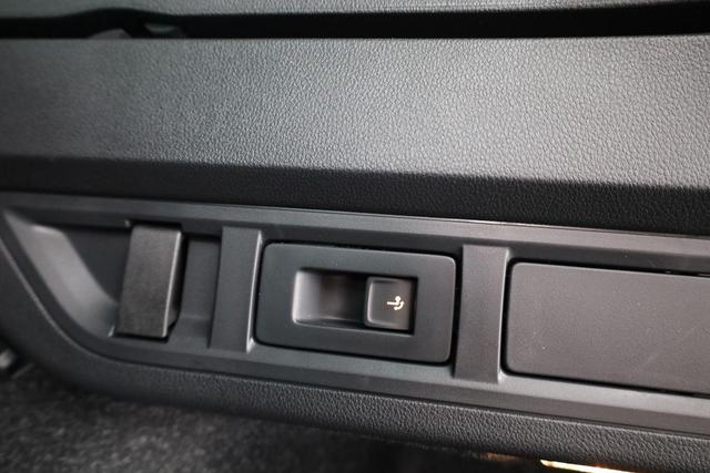 Skoda Octavia Combi 1.5 TSI mHEV 110 kW Selection DSG Selection, AHK, Navi, FS-beheizbar, Side, Winter, 17-Zoll 