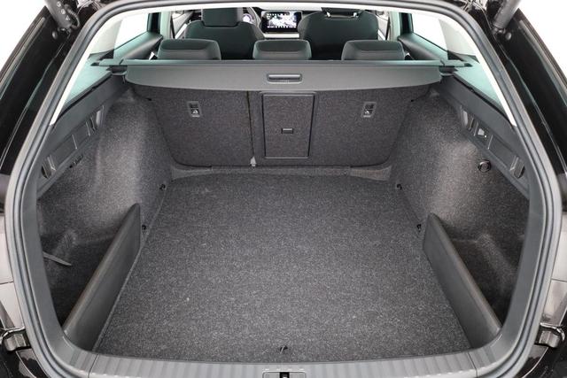 Skoda Octavia Combi 1.5 TSI mHEV 110 kW Selection DSG Selection, AHK, Navi, FS-beheizbar, Side, Winter, 17-Zoll 