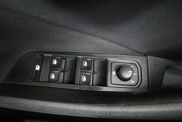 Skoda Kamiq Selection 1.0 TSI DSG Selection, AHK, LED, Kamera, Winter, 16-Zoll, 4 J.-Garantie 