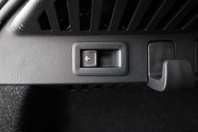 Skoda Kamiq Selection 1.0 TSI DSG Selection, AHK, LED, Kamera, Winter, 16-Zoll, 4 J.-Garantie 