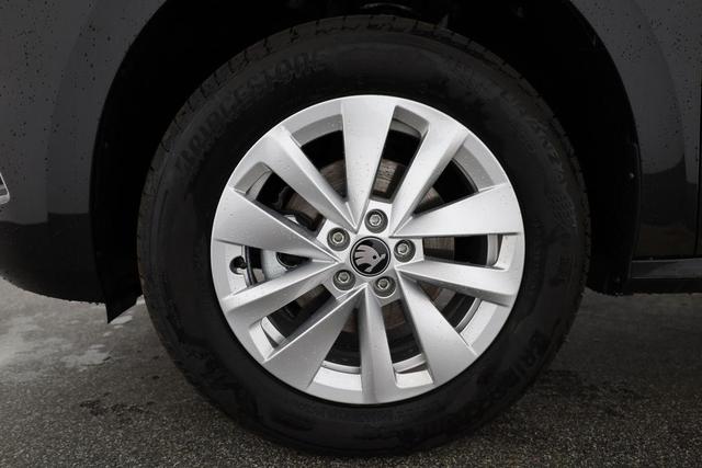 Skoda Kamiq Selection 1.0 TSI DSG Selection, AHK, LED, Kamera, Winter, 16-Zoll, 4 J.-Garantie 