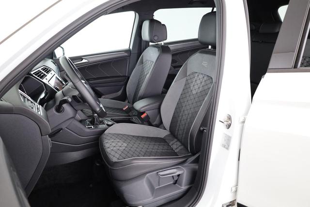 Volkswagen Tiguan Allspace R-Line 4Motion 2.0 TSI DSG 4M R-LINE, IQ.Light, AHK, Navi, Parklenk, ACC, 20-Zoll 