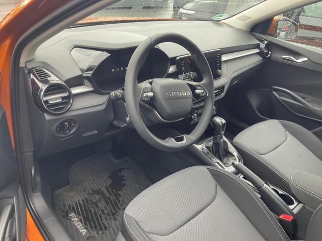 Skoda Fabia - Tour 1.0 TSI DSG Tour, LED, Kamera, ACC, Winter, 1. Hand