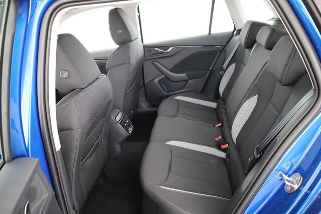 Skoda Kamiq Selection 1.5 TSI DSG Selection, AHK, LED, Kamera, Ladeboden, Winter, 16-Zoll 