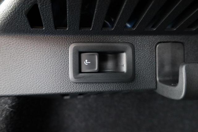 Skoda Kamiq Selection 1.5 TSI DSG Selection, AHK, LED, Kamera, Ladeboden, Winter, 16-Zoll 