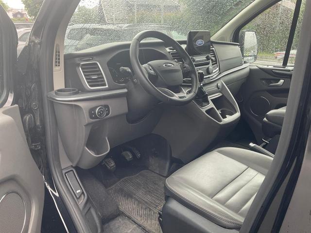 Ford Tourneo Custom - 320 L1 Titanium X 2.0, 8-Sitzer, AHK, Navi, Leder, FS-beheizbar, Standheizung