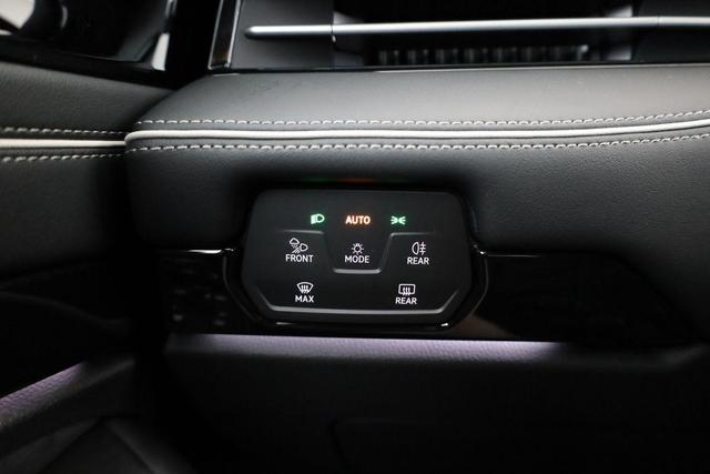 Volkswagen ID.7 Limousine Pro 210 kW Black, HuD, IQ.Light, IQ.Drive, AreaView, Side, Winter, 20-Zoll 