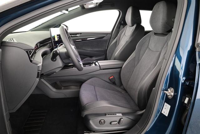Volkswagen ID.7 Limousine Pro 210 kW Black, HuD, IQ.Light, IQ.Drive, AreaView, Side, Winter, 20-Zoll 
