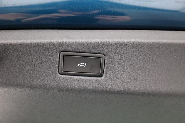 Volkswagen ID.7 Limousine Pro 210 kW Black, HuD, IQ.Light, IQ.Drive, AreaView, Side, Winter, 20-Zoll 