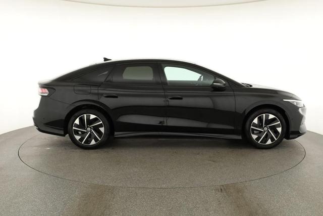Volkswagen ID.7 Limousine Pro 210 kW Black, AHK, HuD, IQ.Light, IQ.Drive, AreaView, Side, Winter, 19-Zoll 