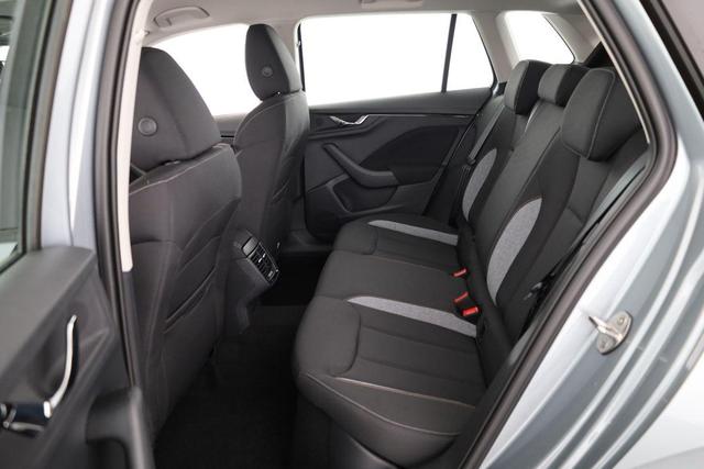 Skoda Kamiq Selection 1.5 TSI DSG Selection, AHK, LED, Kamera, Ladeboden, Winter, 16-Zoll 