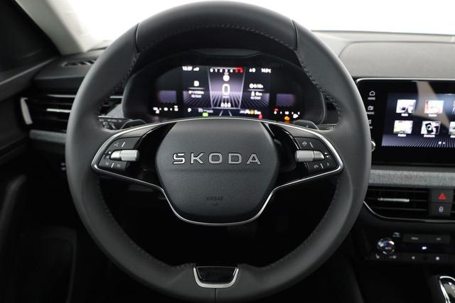 Skoda Kamiq Selection 1.0 TSI DSG Selection, LED, Kamera, Winter, Ladeboden, 16-Zoll, 4.J-Garantie 
