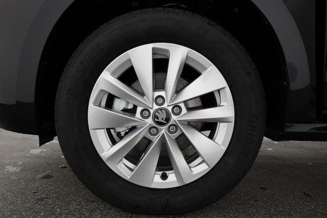 Skoda Kamiq Selection 1.0 TSI DSG Selection, LED, Kamera, Winter, Ladeboden, 16-Zoll, 4.J-Garantie 