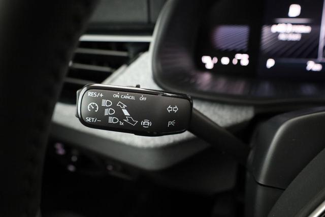 Skoda Kamiq Selection 1.0 TSI DSG Selection, AHK, LED, Kamera, Winter, 16-Zoll, 4.J-Garantie 