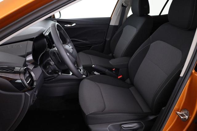 Skoda Fabia Tour 1.0 TSI DSG Tour, LED, Kamera, ACC, Winter, 1. Hand 