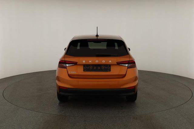 Skoda Fabia Tour 1.0 TSI DSG Tour, LED, Kamera, ACC, Winter, 1. Hand 