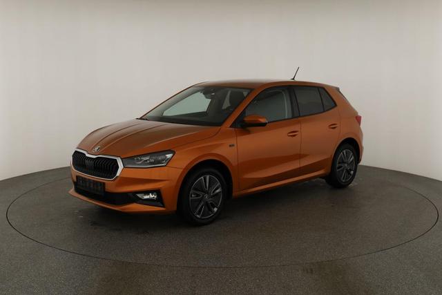 Skoda Fabia Tour 1.0 TSI DSG Tour, LED, Kamera, ACC, Winter, 1. Hand 