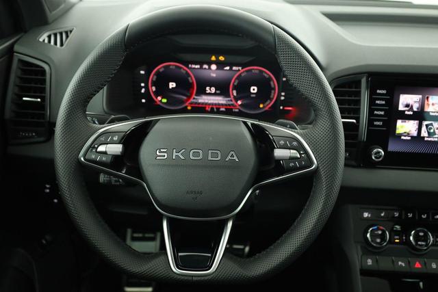 Skoda Karoq Sportline 4x4 2.0 TSI DSG Sportline, Pano, AHK, Navi, Matrix, Side, Winter, 5 J.-Garantie 