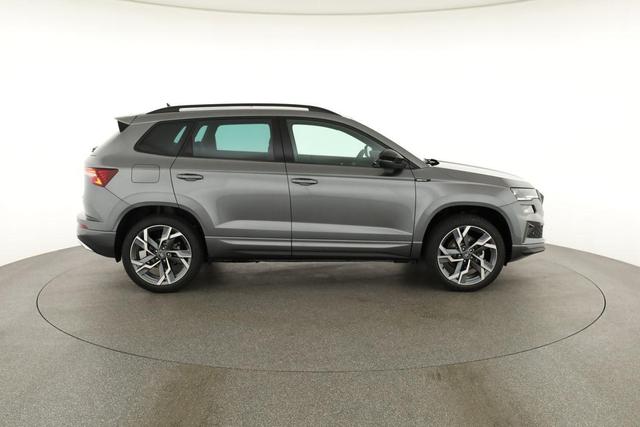 Skoda Karoq Sportline 4x4 2.0 TSI DSG Sportline, Pano, AHK, Navi, Matrix, Side, Winter, 5 J.-Garantie 