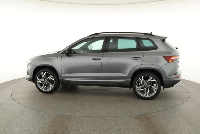 Skoda Karoq Sportline 4x4 2.0 TSI DSG Sportline, Pano, AHK, Navi, Matrix, Side, Winter, 5 J.-Garantie 