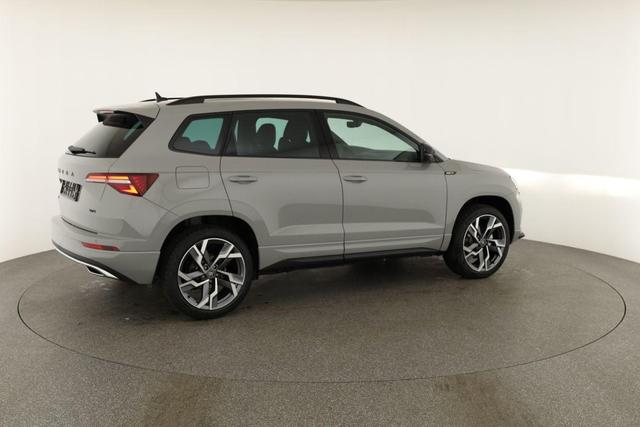 Skoda Karoq Sportline 4x4 2.0 TSI DSG Sportline, Pano, AHK, Navi, Matrix, Side, Winter, 5 J.-Garantie 