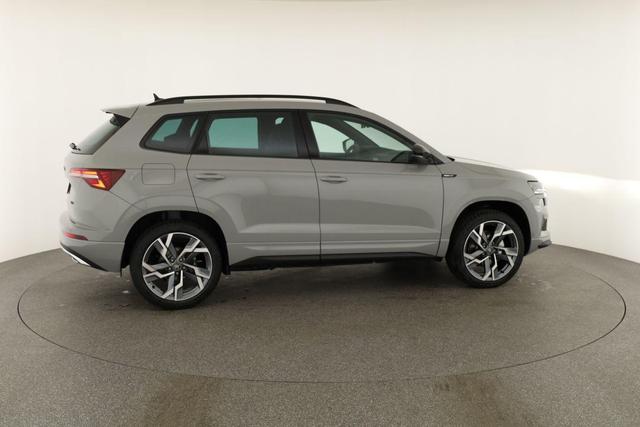 Skoda Karoq Sportline 4x4 2.0 TSI DSG Sportline, Pano, AHK, Navi, Matrix, Side, Winter, 5 J.-Garantie 