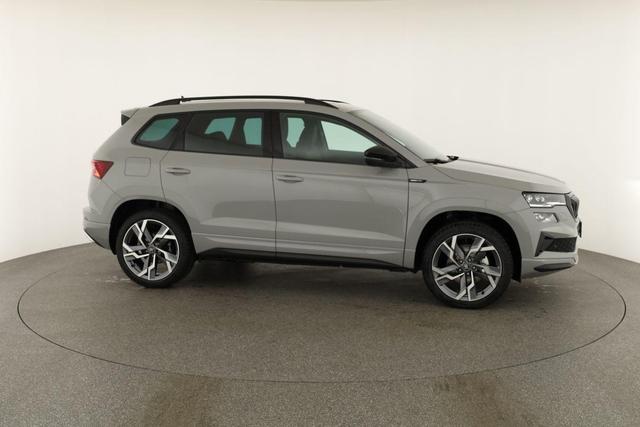 Skoda Karoq Sportline 4x4 2.0 TSI DSG Sportline, Pano, AHK, Navi, Matrix, Side, Winter, 5 J.-Garantie 